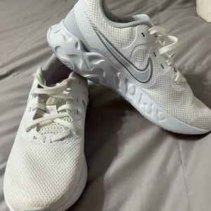 Nine Renew Ride 2 White womens 9.5